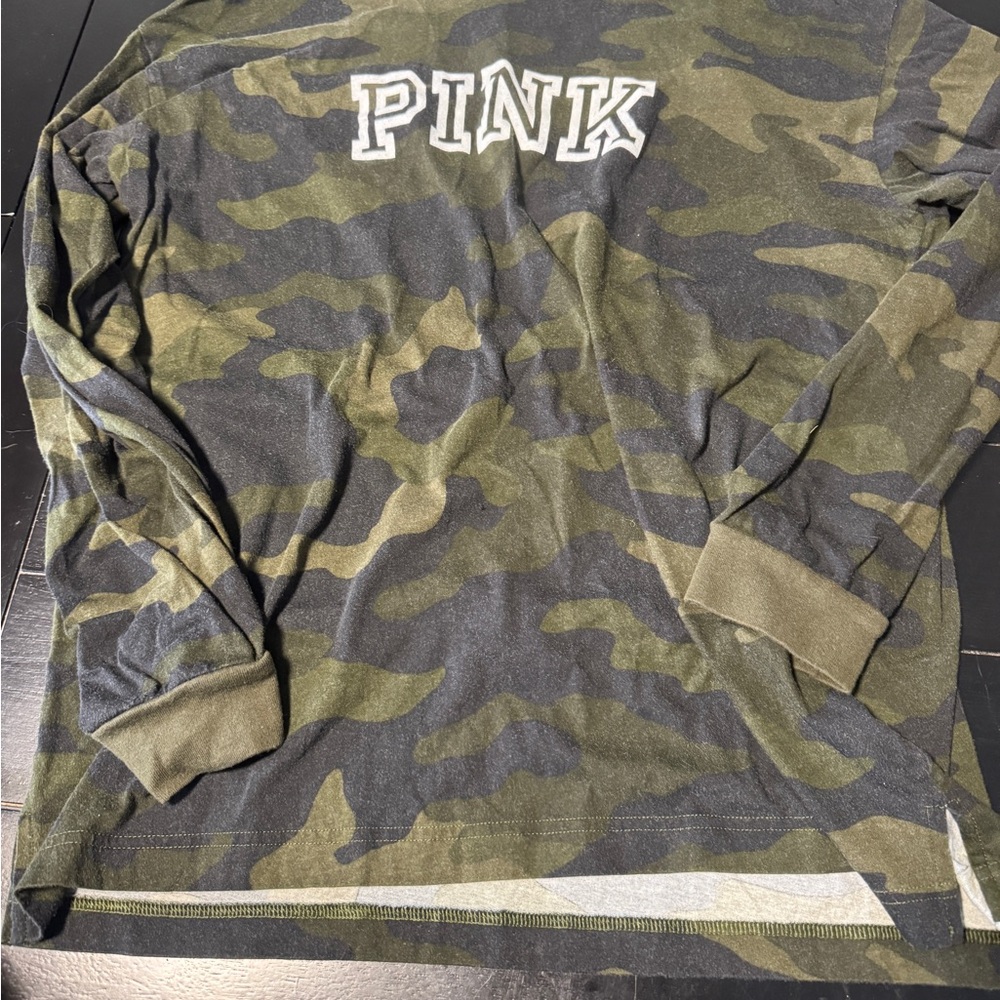 PINK Victoria's Secret Camouflage Long Sleeve size large